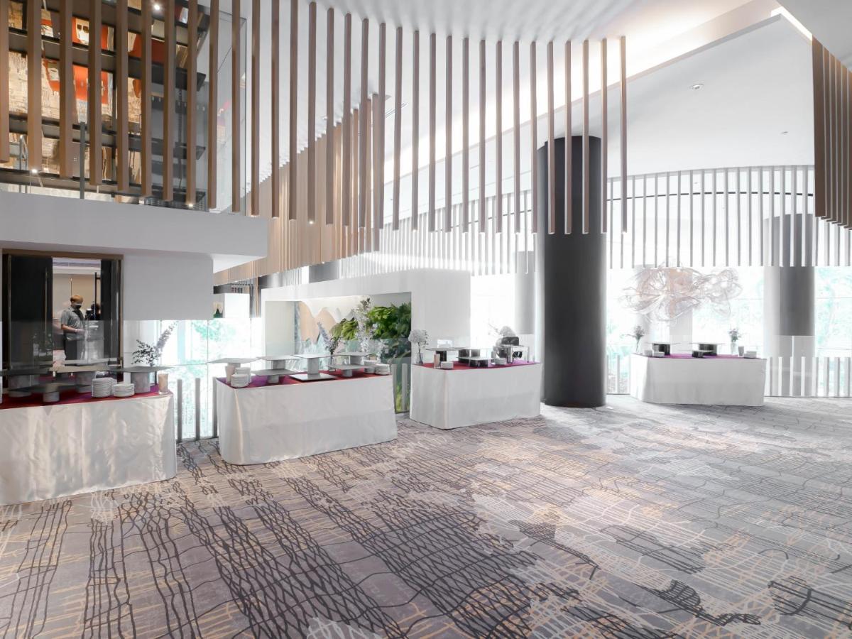 Chatrium Grand Bangkok Ngoại thất bức ảnh The lobby of the hotel