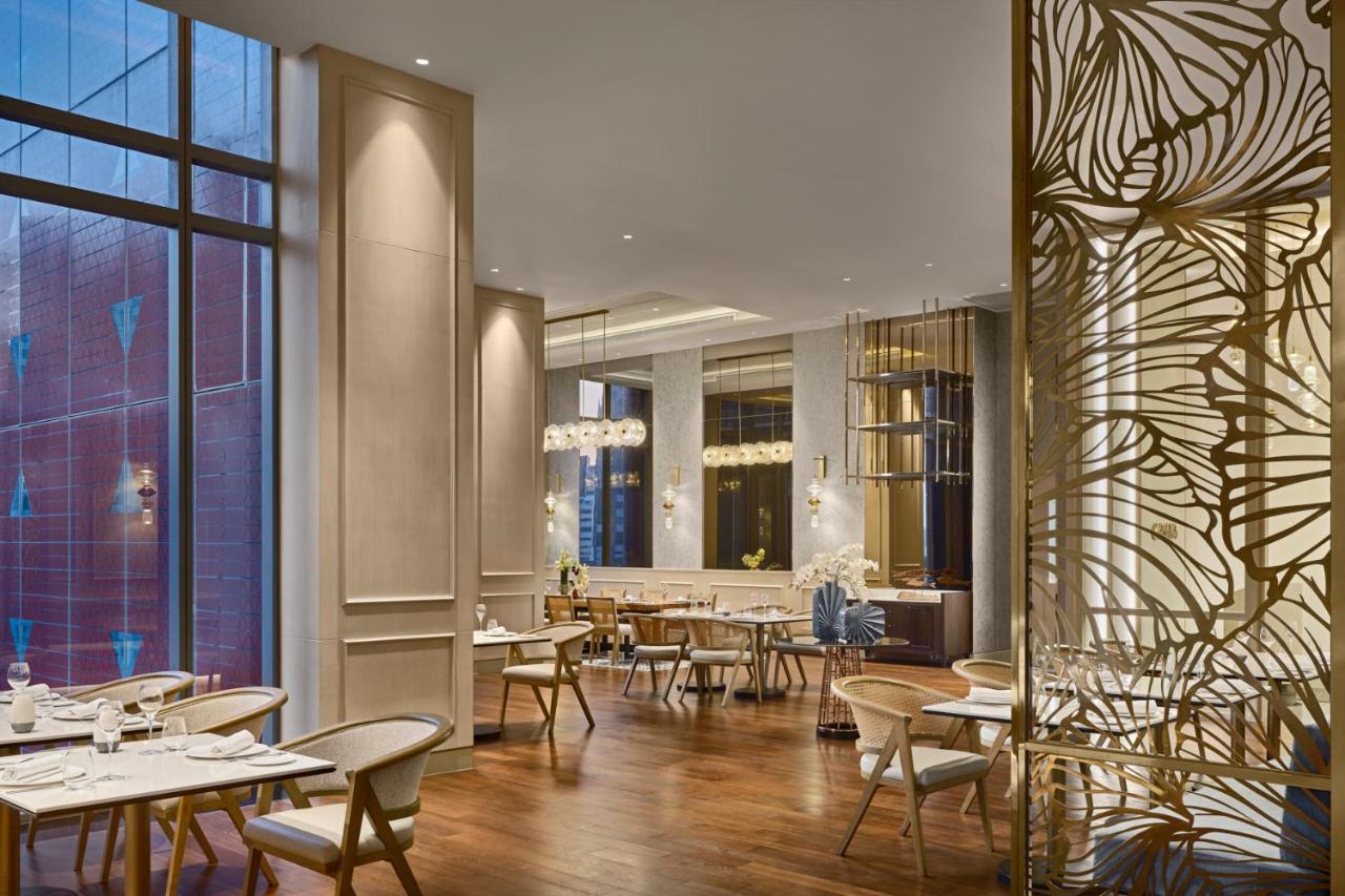 Chatrium Grand Bangkok Ngoại thất bức ảnh The restaurant