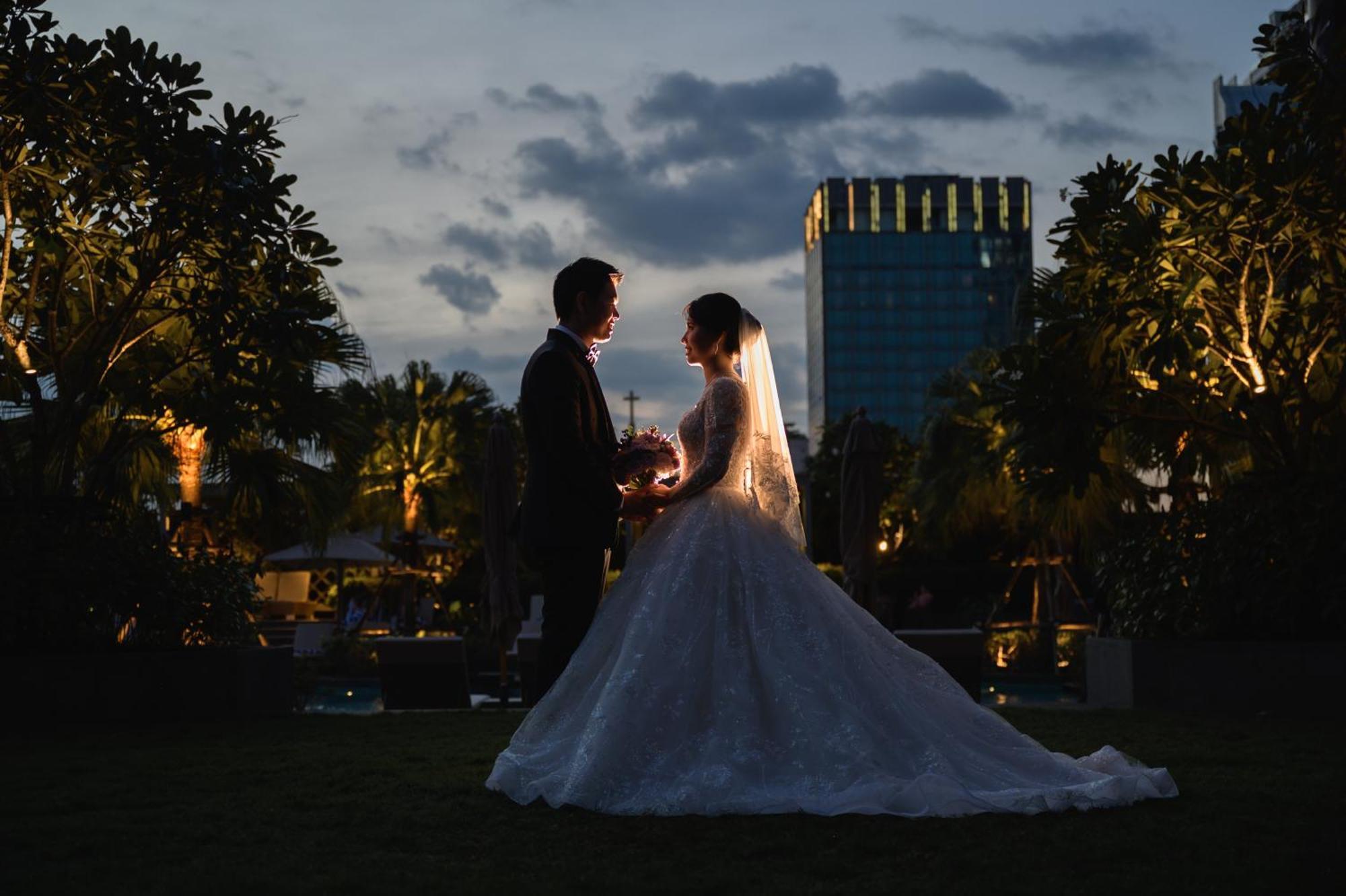 Chatrium Grand Bangkok Ngoại thất bức ảnh A Thai wedding