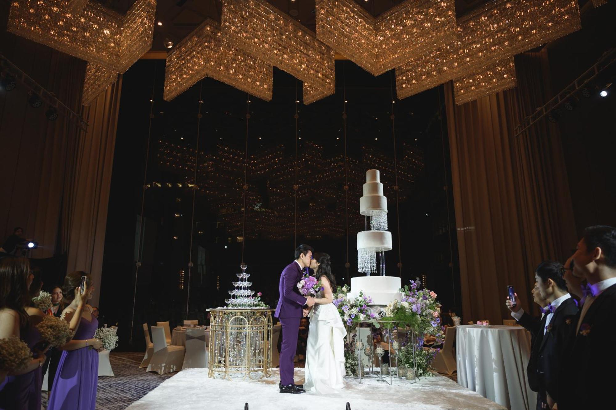 Chatrium Grand Bangkok Ngoại thất bức ảnh Wedding reception at the Grand Ballroom
